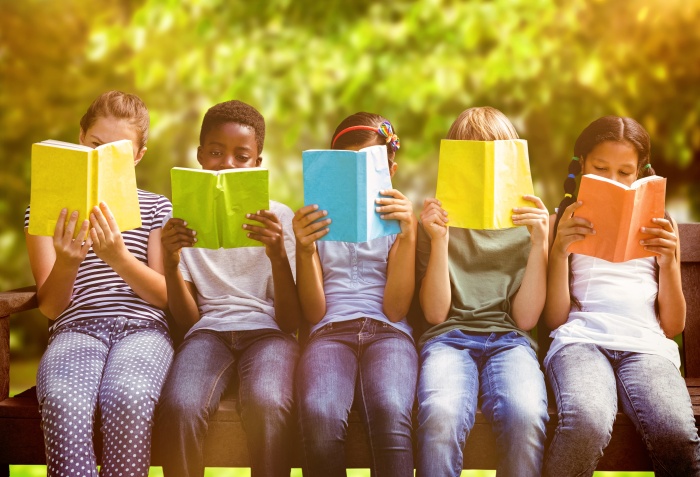 小学校2年生の学習発表会は『群読』に決定。親が読んでおきたいおすすめの本は？